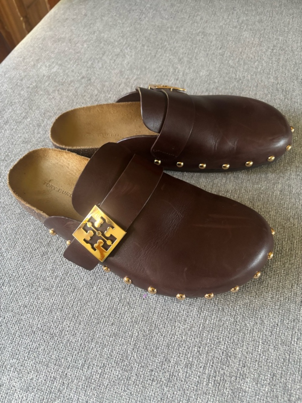 Tory Burch Dark Brown Leather Mule with Gold Logo - Picture 9 of 9